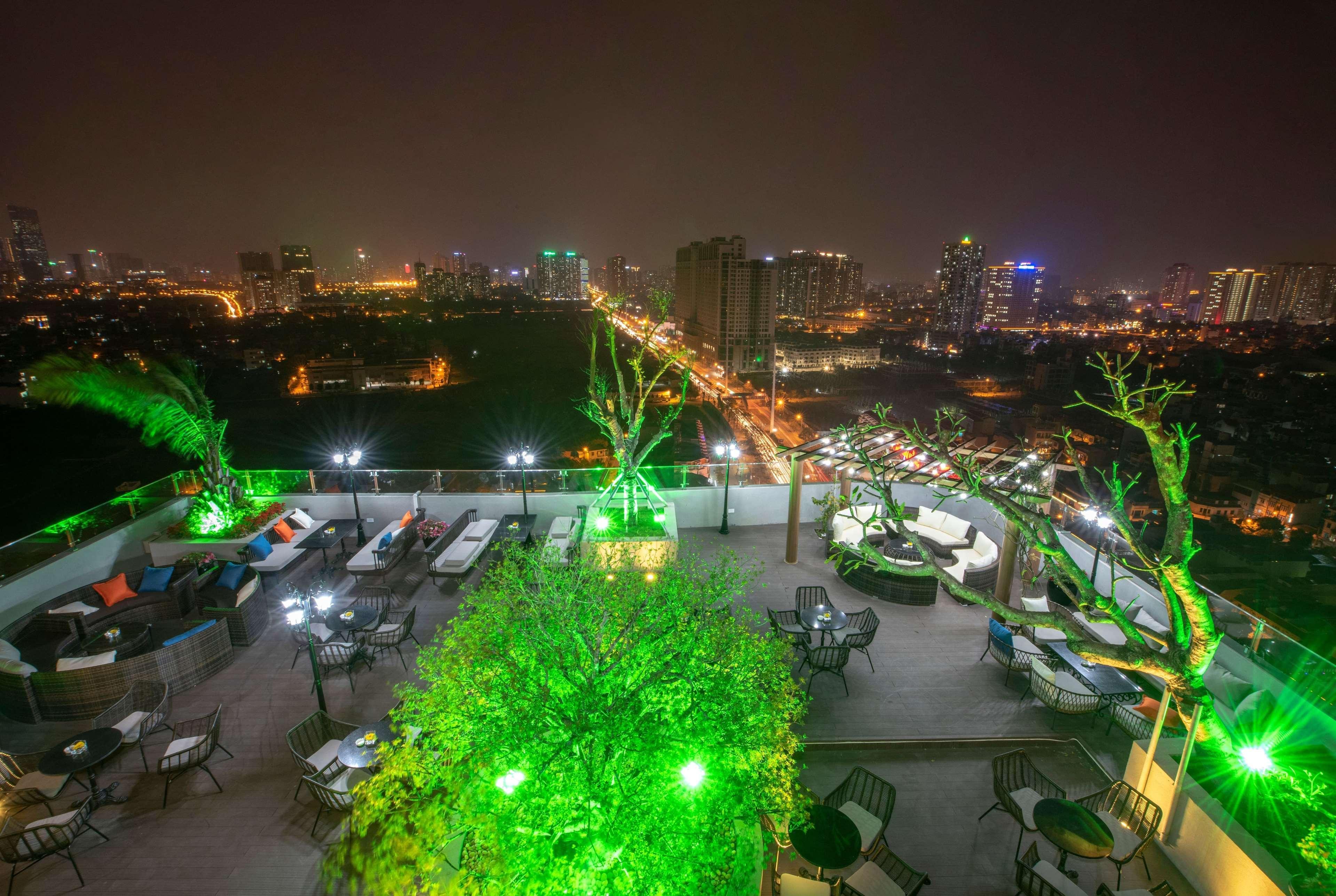 Wyndham Garden Hanoi Exterior photo